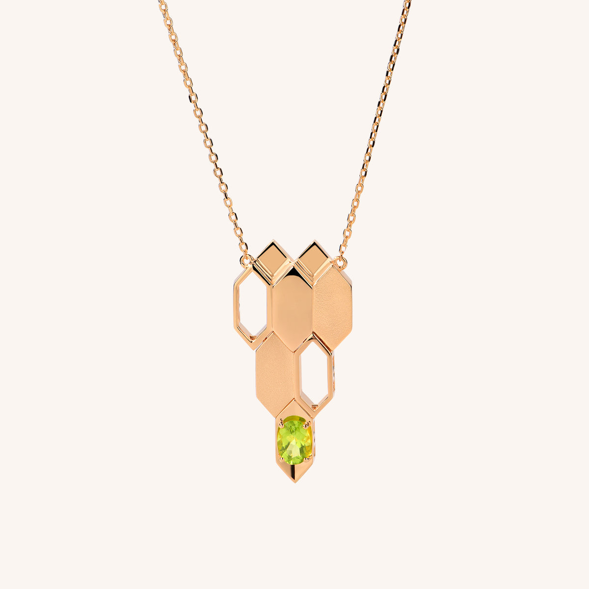 Formes Hexagone Peridot Charm Necklace